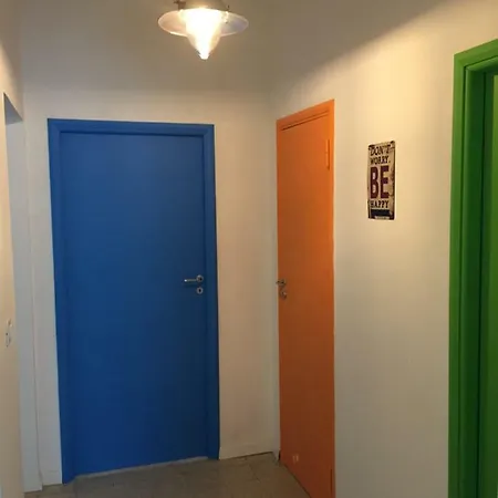 Апартаменты Pretty Colored House